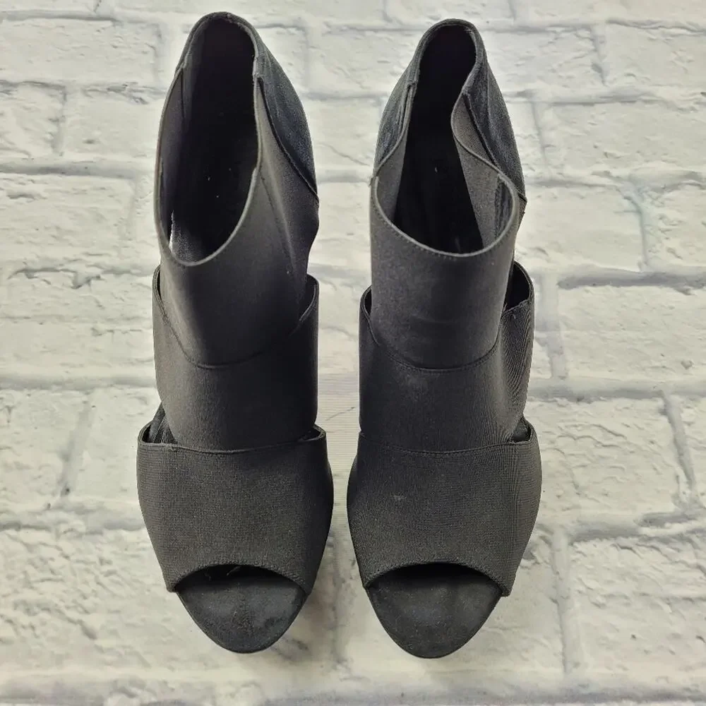 Jenni Kayne Black Suede Platform Heels with Snakeskin Accent size 8